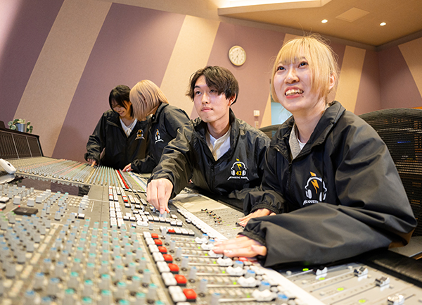 デジタルラボラトリー