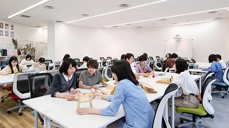 イトーキの学びに寄り添う家具デザイン