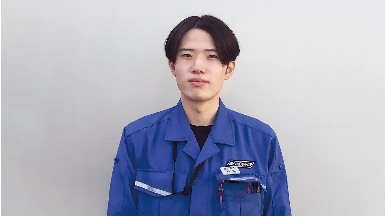 作業着を着用している和田 彪吾さん