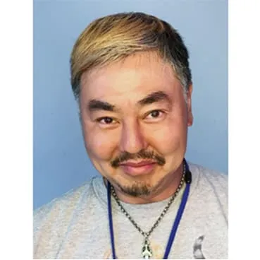 学生に指導をしている金井 高広先生