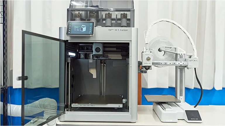 社内に設置されている3Dプリンター