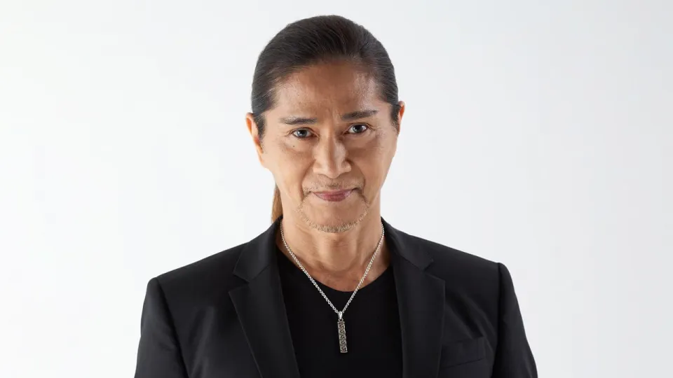 正面を向くSAM先生