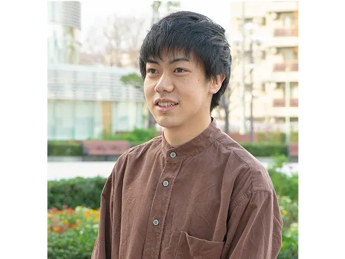 学生がインターンシップで現場を実体験している様子