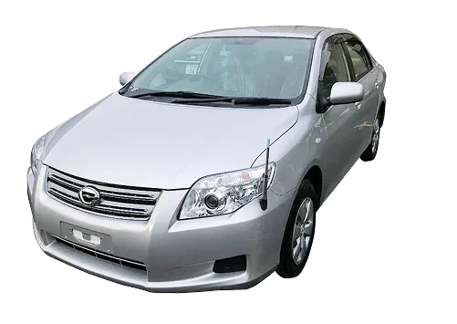 学生が車検ラインの実習を行っている様子