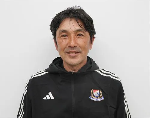 サッカーに関わる専門領域「技術力、戦術力、身体力、分析力、指導力、関連力」＋基本能力「社会力、自己管理力」のスマートアート