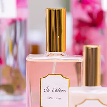 ボトルに入った液体の化粧品