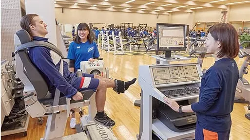 学生たちがリコンディショニングを学習している様子