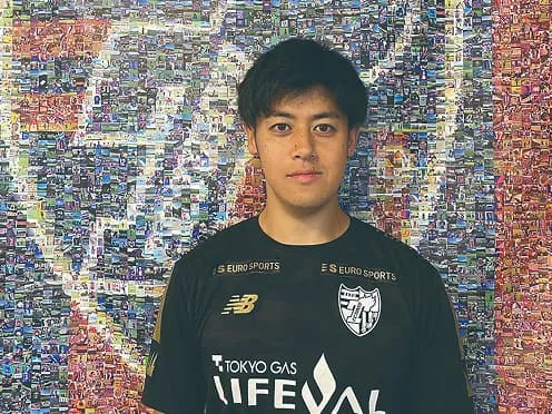 キャリアアップの例 スポーツ系学科でパーソナルトレーナーの専門技術を習得＋大学で保健体育教員免許取得→保健体育の先生をめざす