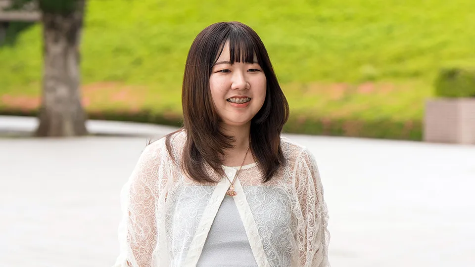 インタビューに応じてくれた学生のポートレート