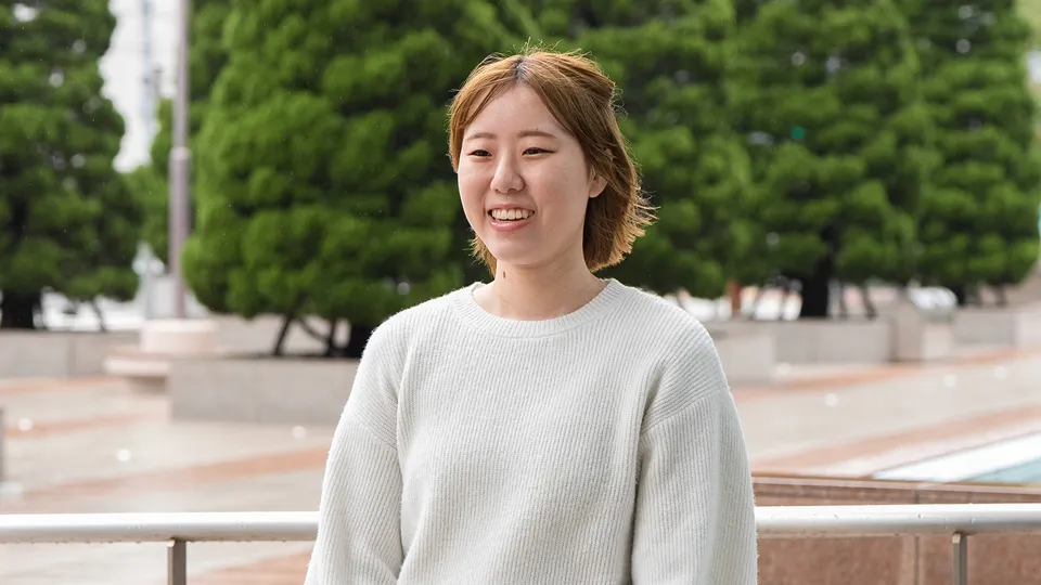 インタビューに応じてくれた学生のポートレート