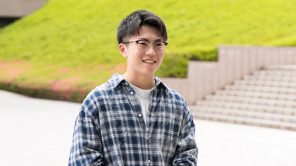 インタビューに応じてくれた学生のポートレート