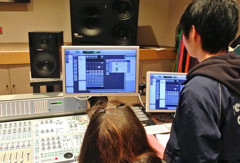 ミキサーテーブルにて実際に使用している様子