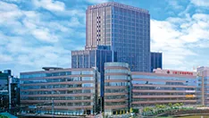 プログラミング中の生徒達