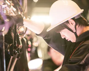 照明のコントロールチェック中のイラスト