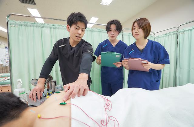 鍼灸 - オープンキャンパス＋体験入学 - 専門学校 日本工学院