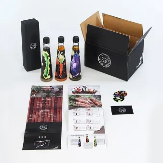 セルフネイルサロンを想定した広告ポスター