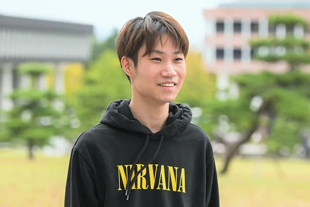 荻野修一さんのポートレート