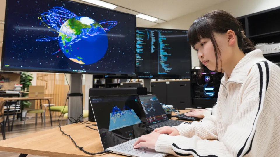 ハッキング実習を行学生