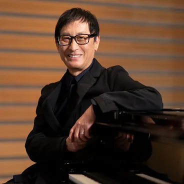 笑顔で話す武部聡志先生