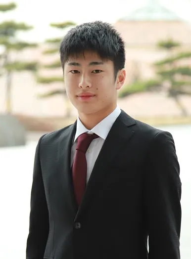 微笑んだ表情の梅田 武琉さん