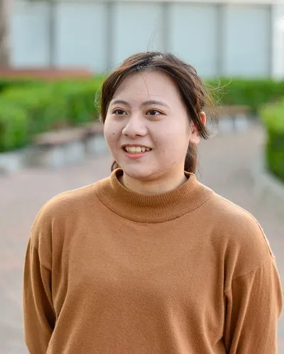 笑顔で話している村上 結香さん