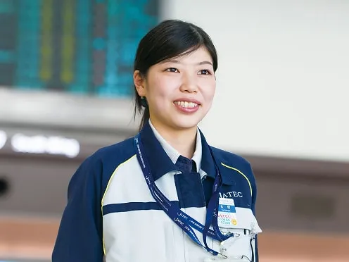 笑顔で話す水町 璃菜さん