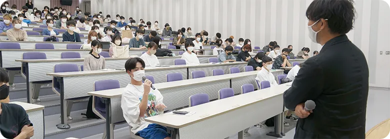 講演風景＿成河広明氏