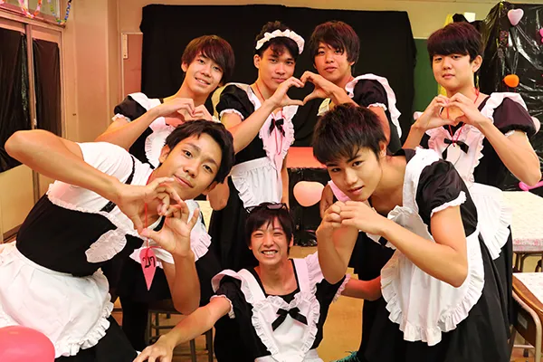 「いらっしゃいませ、ご主人！」