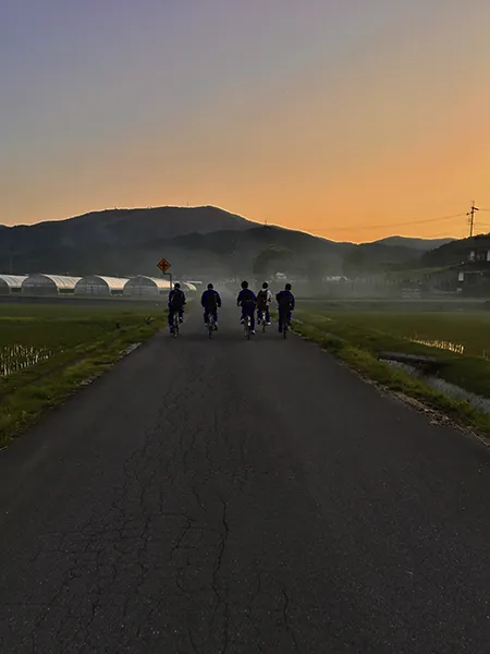 「じゃ、帰ろうぜ」