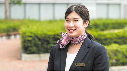 卒業生、田中心春さんのポートレート