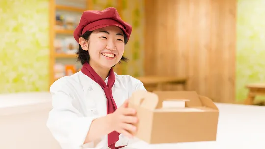 インターンシップで実践中の生徒