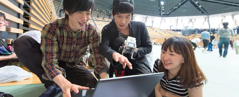 ロボットを使用した授業の風景