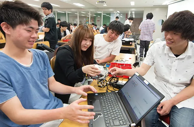 ロボットを使用した授業の様子