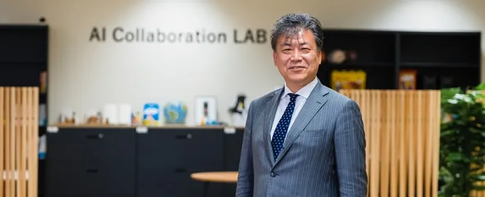 兒島正広のポートレート、AI Collaboration LABにて撮影