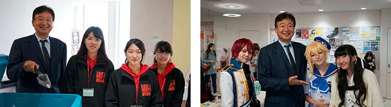 アイス販売担当の黒いスタッフジャケットを着た実行委員たちと1枚、フリーマーケットを盛り上げているコスプレイヤーの学生たちとも1枚