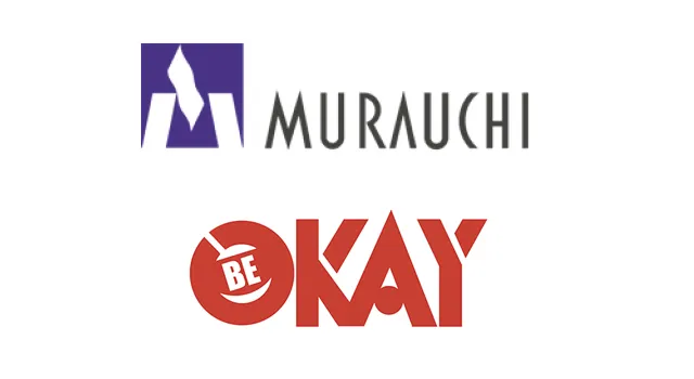 村内ファニチャーアクセスとベルギー生まれライフスタイルショップOKAYのロゴ