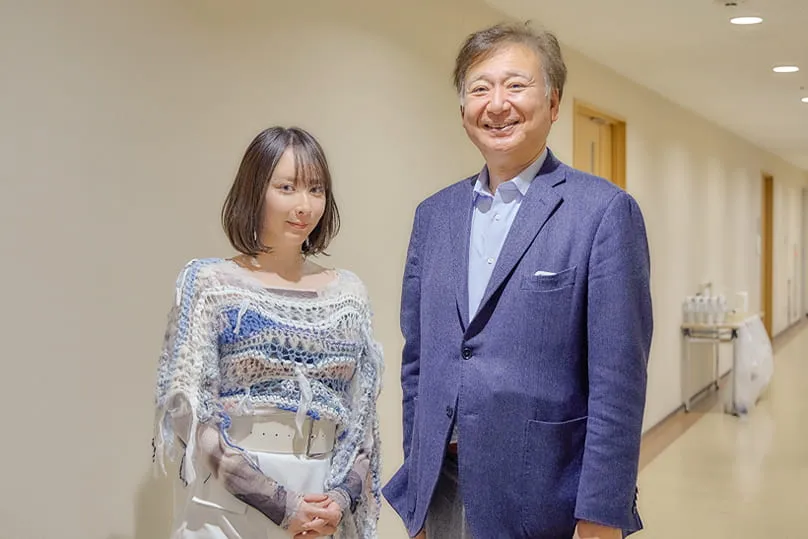 藍井エイルさんと千葉理事長のツーショット