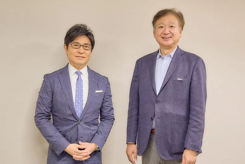 安東弘樹さんと千葉理事長のツーショット