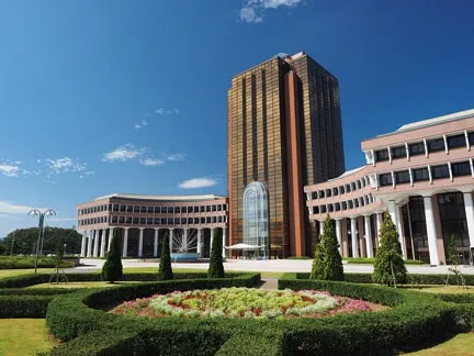 八王子キャンパス研究所棟の外観