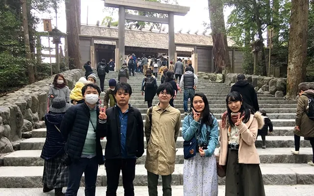 旅先での集合写真