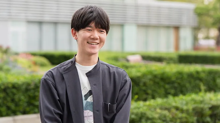 鈴木康太さんのポートレート