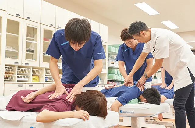 腰痛の基礎知識とツボセルフケア