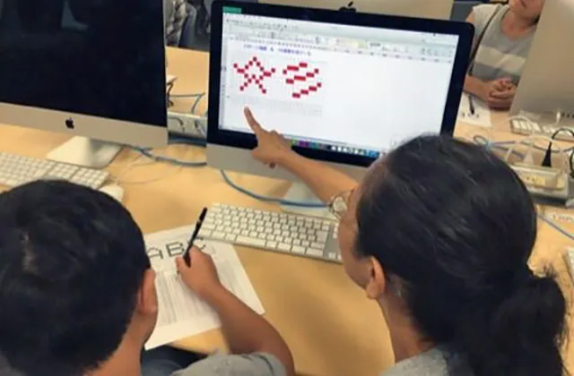 ドット絵を教えている様子