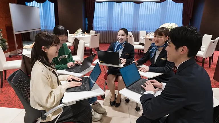 AIシステム科とのコラボによる授業風景