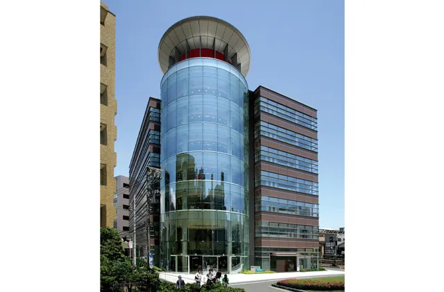 ガラス張りのビル