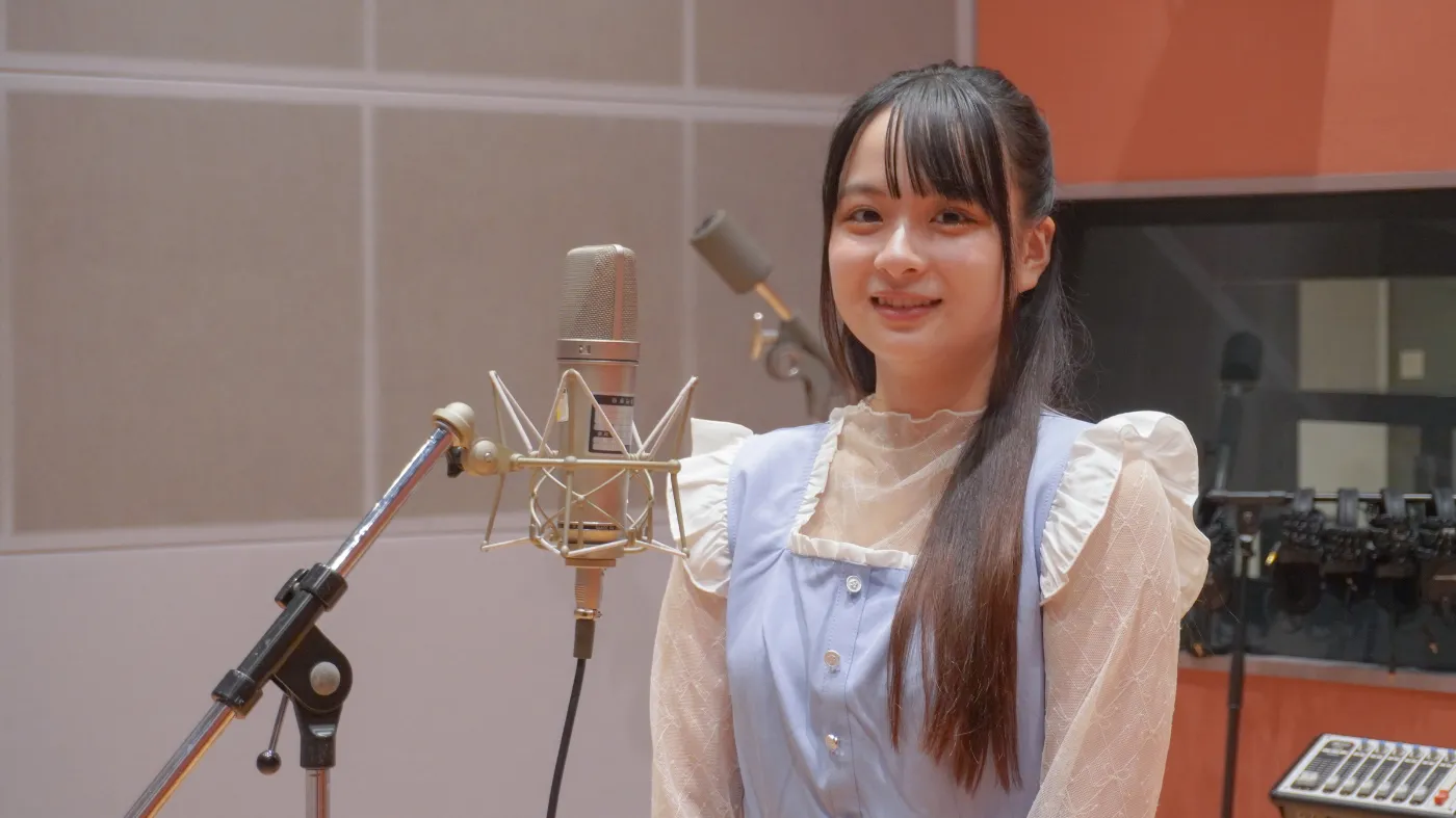 スタジオにいる軍司ひなこさん