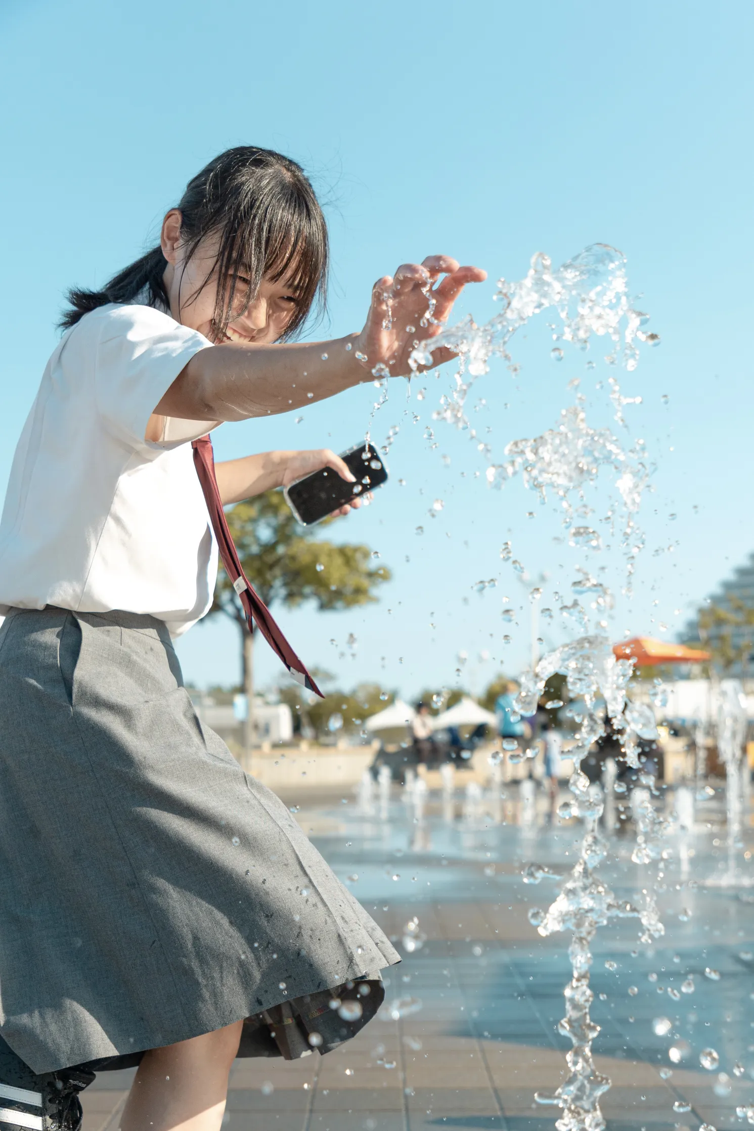 「避けきれない夏」