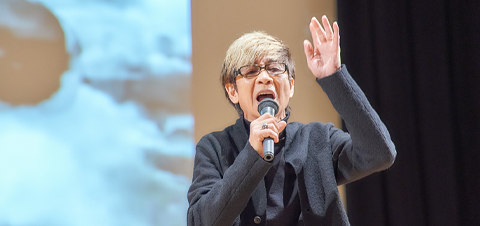 声当てをする山寺さん