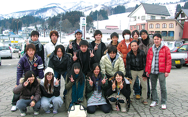 >Snow Sports部<