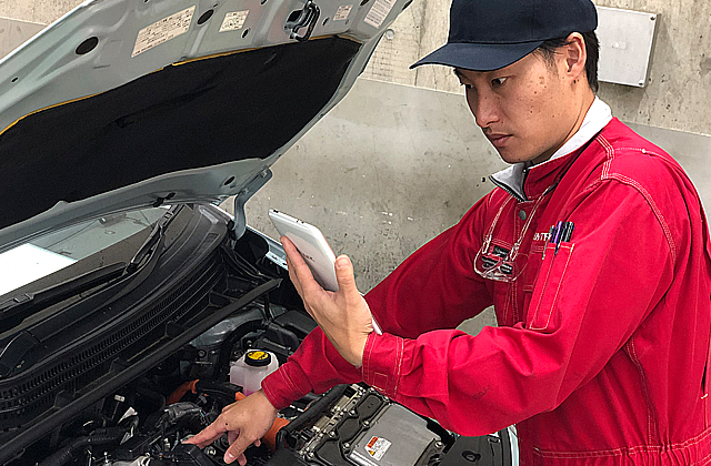 講師紹介 自動車整備士 専門学校 自動車整備科 日本工学院 講師紹介 自動車整備士 専門学校 自動車整備科 日本工学院
